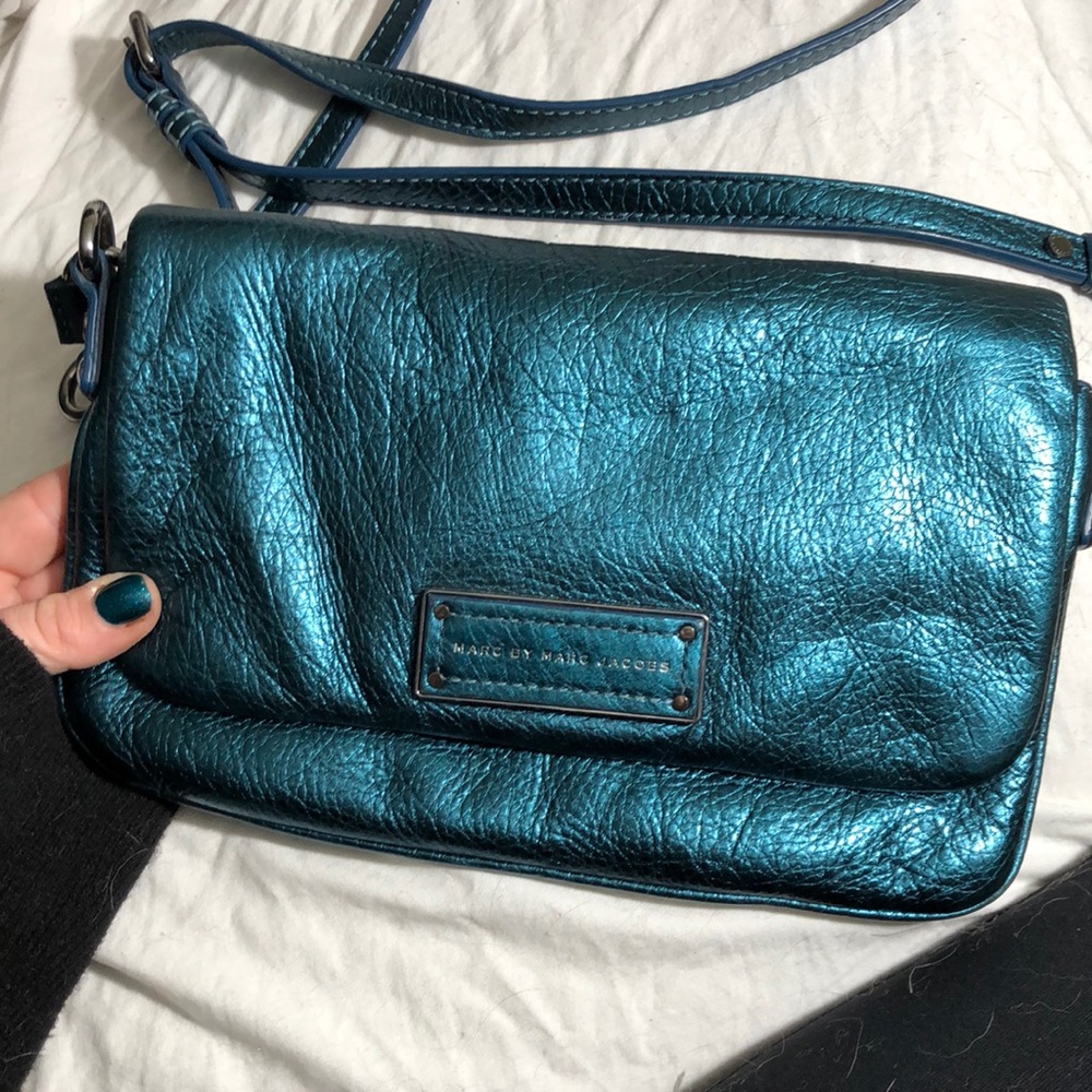 Marc by marc jacobs crossbody